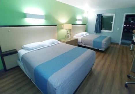 Country Yard Inn And Suites Sikeston Dış mekan fotoğraf