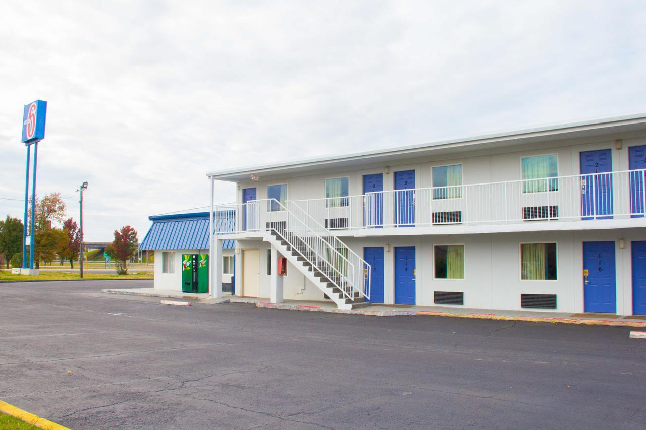 Country Yard Inn And Suites Sikeston Dış mekan fotoğraf