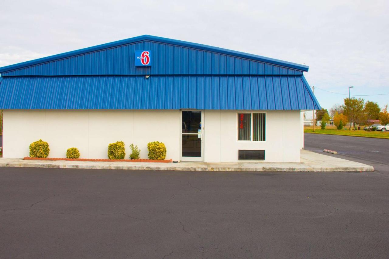 Country Yard Inn And Suites Sikeston Dış mekan fotoğraf